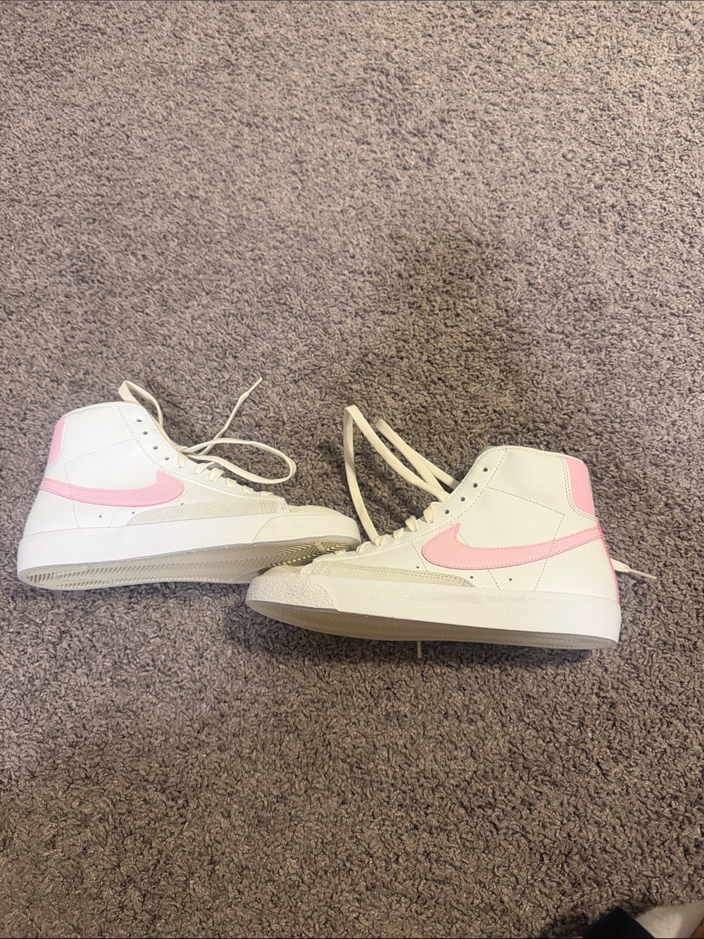 Nike White High-Top Sneakers with Light Pink Swoosh. Kids 6.5 or Women 8.5
